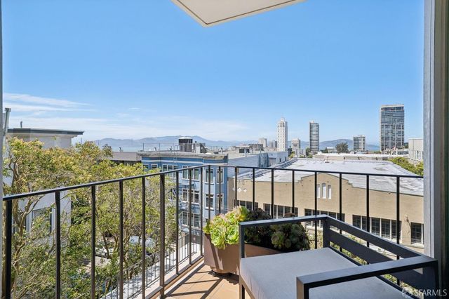 1333 JONES Street 406, San Francisco, CA 94109