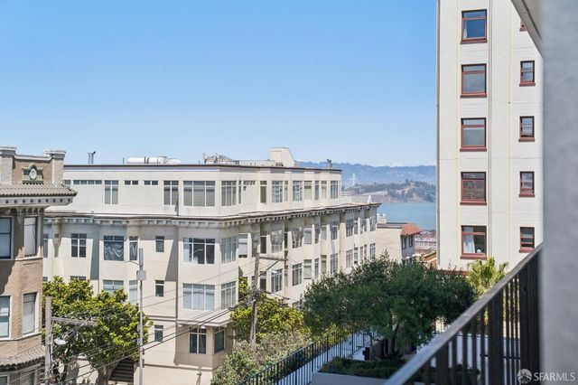 1333 JONES Street 406, San Francisco, CA 94109
