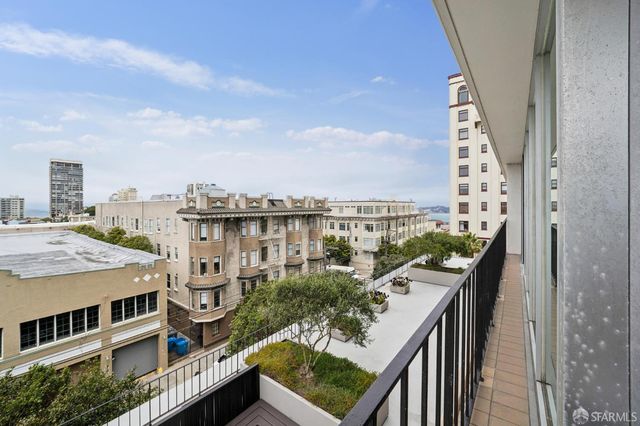 1333 JONES Street 406, San Francisco, CA 94109