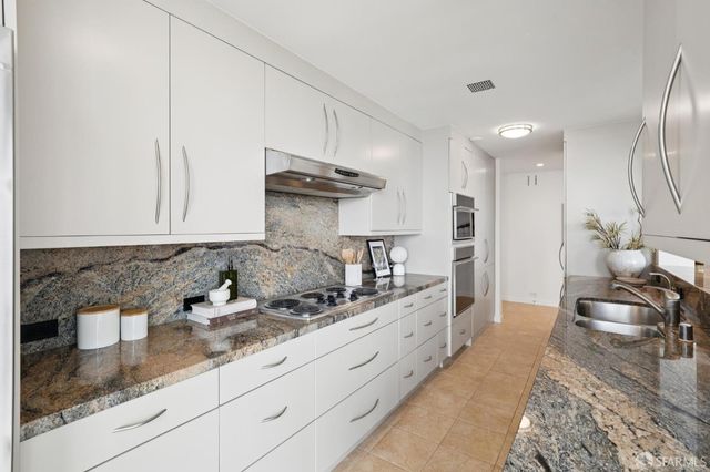 1333 JONES Street 406, San Francisco, CA 94109