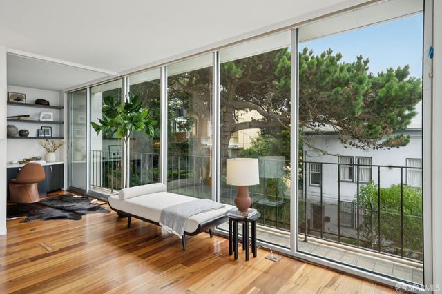 1333 JONES Street 406, San Francisco, CA 94109