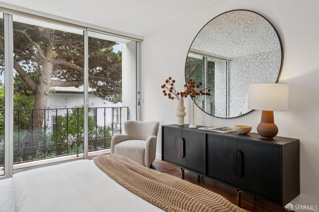 1333 JONES Street 406, San Francisco, CA 94109