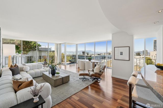 1333 JONES Street 406, San Francisco, CA 94109