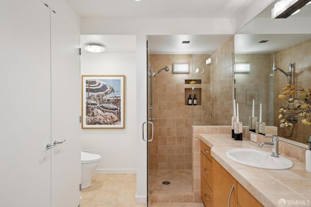 1333 JONES Street 406, San Francisco, CA 94109
