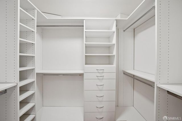 1333 JONES Street 406, San Francisco, CA 94109