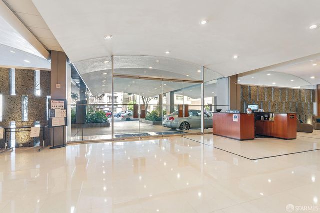 1333 JONES Street 406, San Francisco, CA 94109
