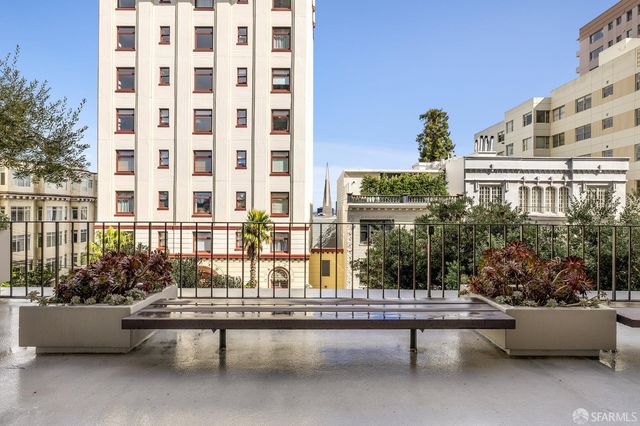 1333 JONES Street 406, San Francisco, CA 94109