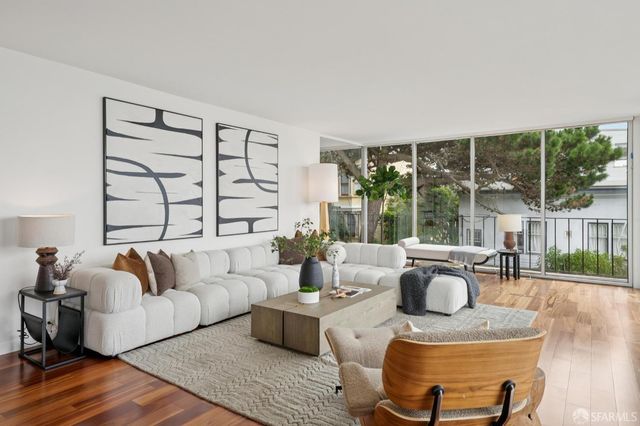 1333 JONES Street 406, San Francisco, CA 94109