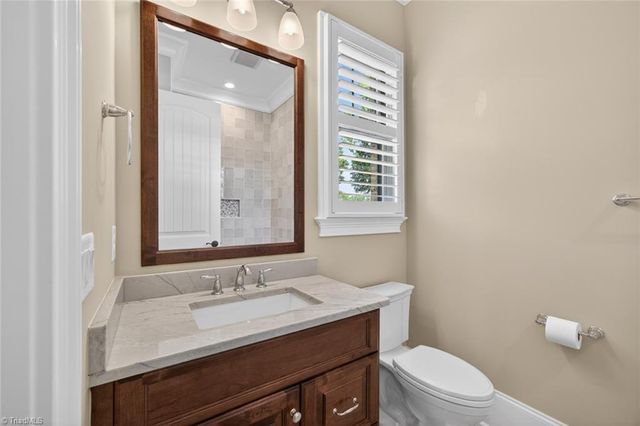 7955 Valley View Drive, Clemmons, NC 27012
