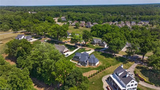 7955 Valley View Drive, Clemmons, NC 27012