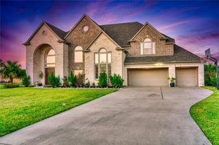 3905 Pebble Brook Drive, League City, TX 77573