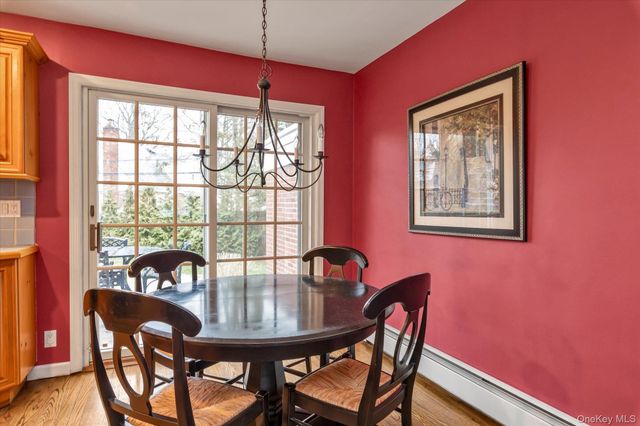 212 Wilton Street, New Hyde Park, NY 11040