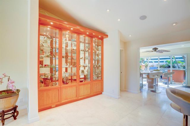 1191 Emerald Drive, Singer Island, FL 33404