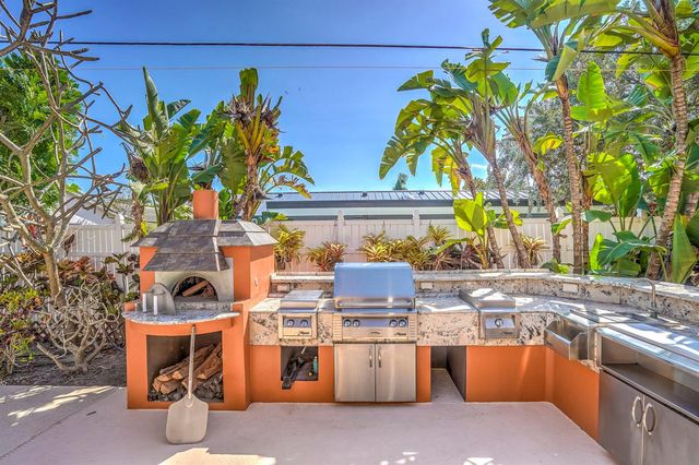 1191 Emerald Drive, Singer Island, FL 33404