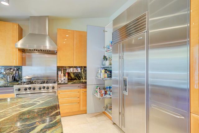 1191 Emerald Drive, Singer Island, FL 33404