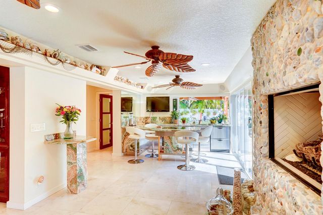 1191 Emerald Drive, Singer Island, FL 33404