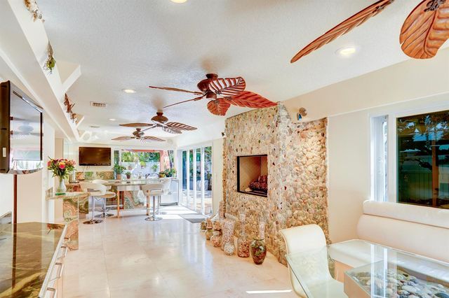 1191 Emerald Drive, Singer Island, FL 33404