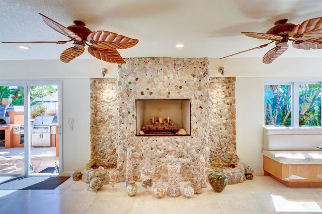 1191 Emerald Drive, Singer Island, FL 33404