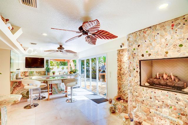 1191 Emerald Drive, Singer Island, FL 33404