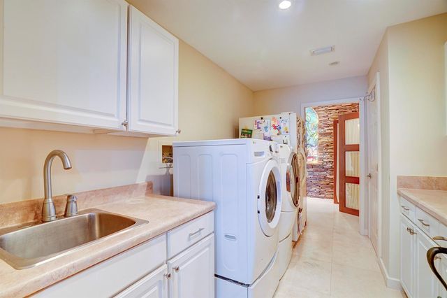 1191 Emerald Drive, Singer Island, FL 33404
