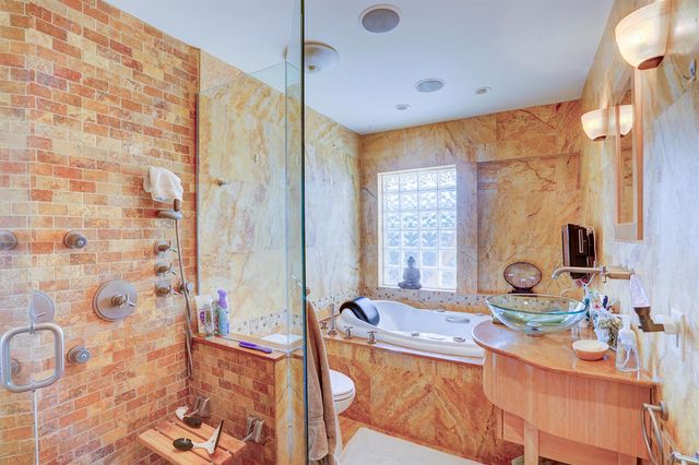 1191 Emerald Drive, Singer Island, FL 33404