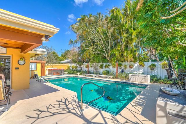 1191 Emerald Drive, Singer Island, FL 33404