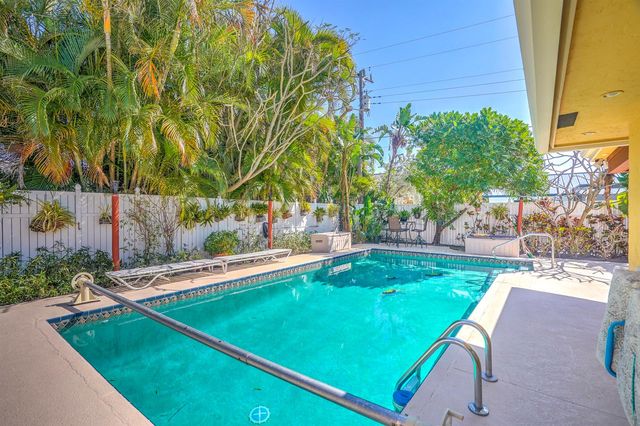 1191 Emerald Drive, Singer Island, FL 33404