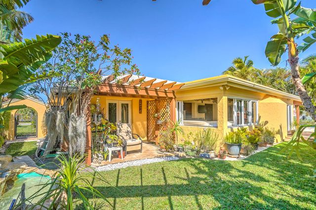 1191 Emerald Drive, Singer Island, FL 33404