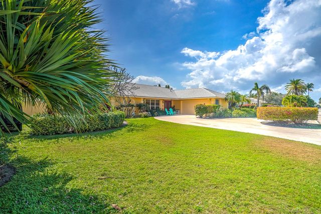 1191 Emerald Drive, Singer Island, FL 33404