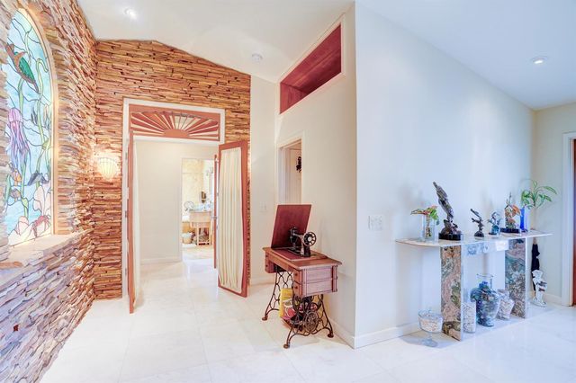 1191 Emerald Drive, Singer Island, FL 33404