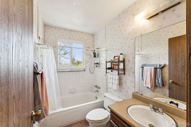 17995 E Nassau Drive, Aurora, CO 80013