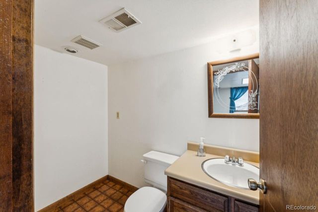 17995 E Nassau Drive, Aurora, CO 80013