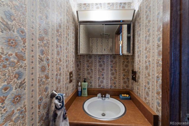 17995 E Nassau Drive, Aurora, CO 80013