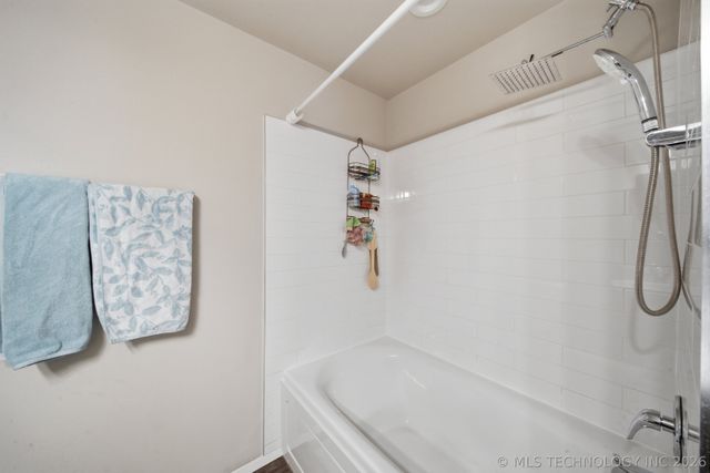 2804 E Quincy Street, Broken Arrow, OK 74014