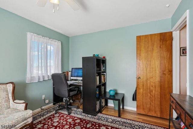 347 Alan Dr, Paramus Boro, NJ 07652