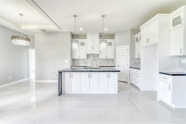 3104 E Zinnia Avenue, Alton, TX 78573