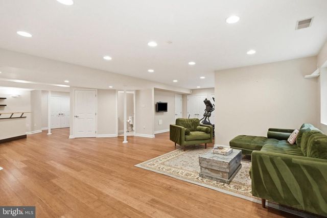 7095 GARDEN WALK, Columbia, MD 21044