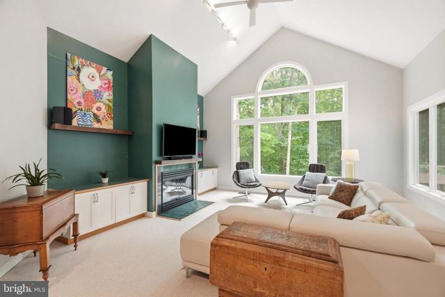 7095 GARDEN WALK, Columbia, MD 21044