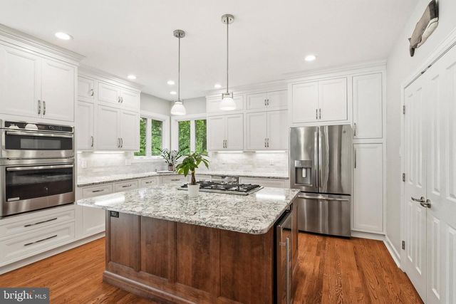 7095 GARDEN WALK, Columbia, MD 21044