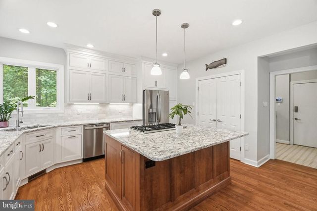 7095 GARDEN WALK, Columbia, MD 21044