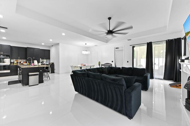 7461 Moonrise Drive, Lake Worth, FL 33467
