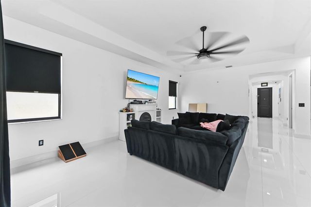 7461 Moonrise Drive, Lake Worth, FL 33467