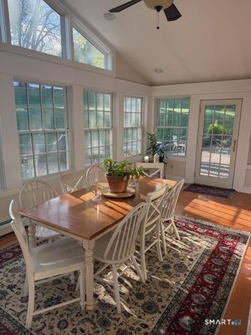 100 Rolling Ridge Road, Hamden, CT 06518