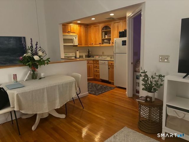 100 Rolling Ridge Road, Hamden, CT 06518