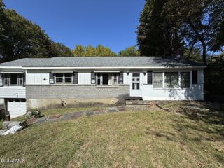 23 Brickyard Road, Schaghticoke, NY 12182