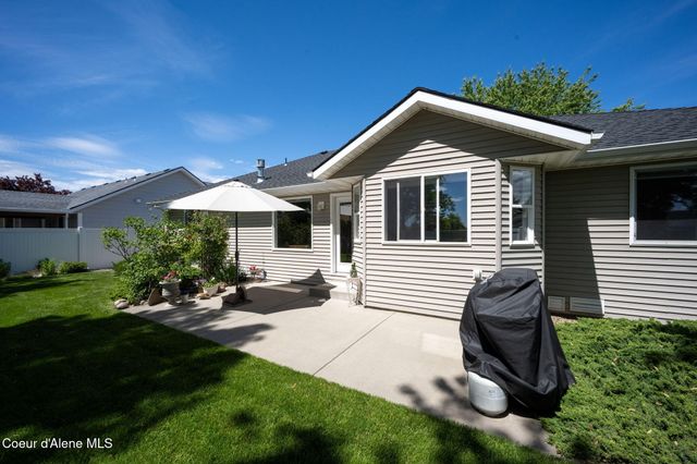 1694 W Cardinal AVE, Hayden, ID 83835