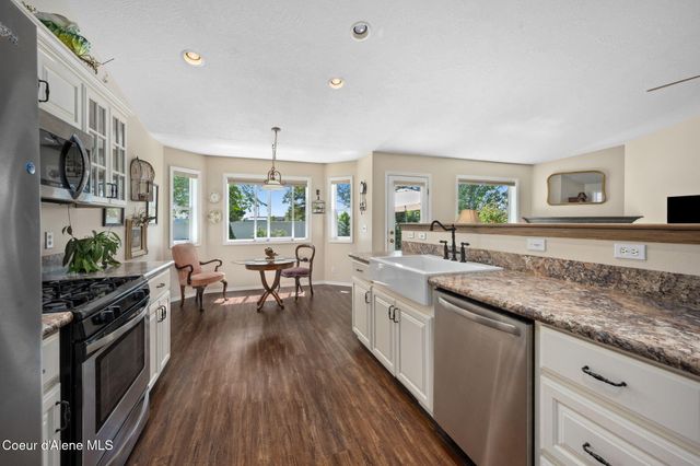 1694 W Cardinal AVE, Hayden, ID 83835