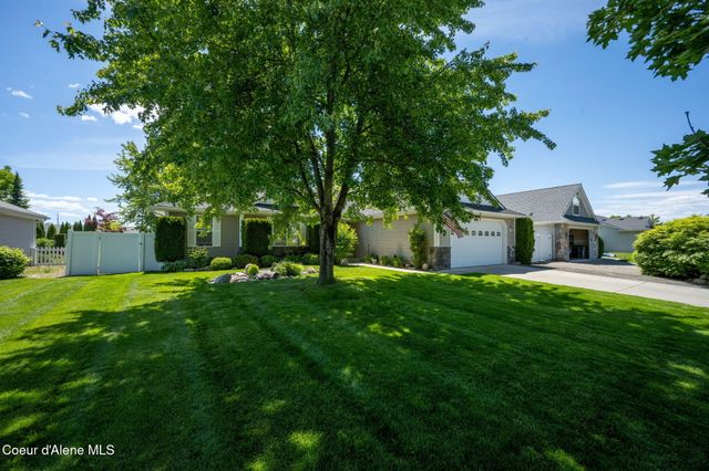 1694 W Cardinal AVE, Hayden, ID 83835