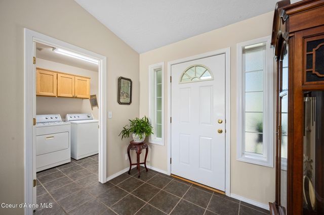 1694 W Cardinal AVE, Hayden, ID 83835