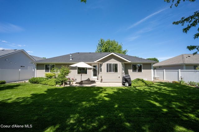 1694 W Cardinal AVE, Hayden, ID 83835